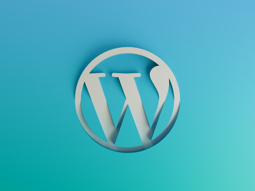 A WordPress tartalomkezelő rendszer (WP CMS) alapú weboldalak legfőbb előnyei és hátrányai