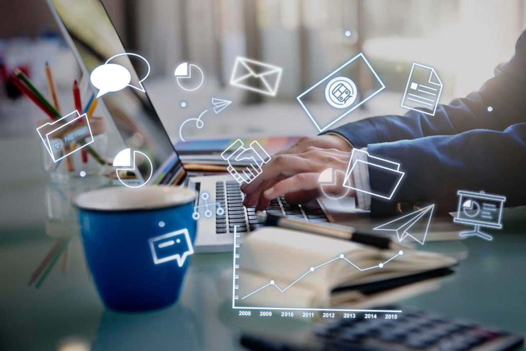 Mit tegyünk a weboldalunkkal miután sikeresen elindítottuk?